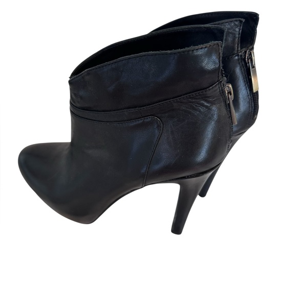 Jessica Simpson Black Heeled Ankle Boots Sz 8 - Picture 4 of 11
